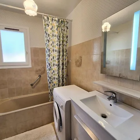 Apartment 1 Chambre, Climatisation, Proche Plage, A Pied Sanary-sur-Mer