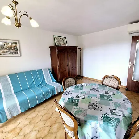 1 Chambre, Climatisation, Proche Plage, A Pied Sanary-sur-Mer